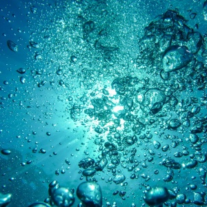 Bulles d'air sous l'eau